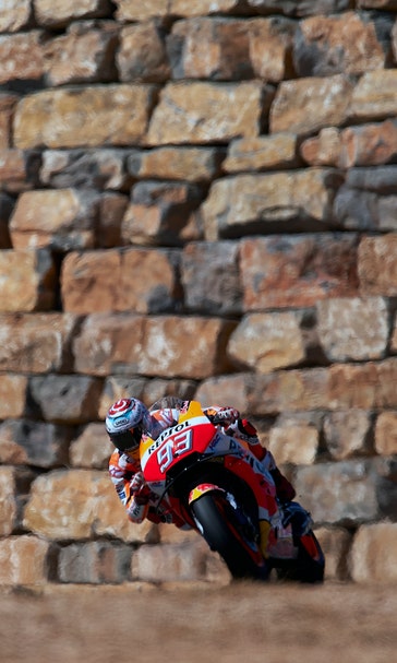 Marquez wins Aragon MotoGP after Lorenzo crashes out